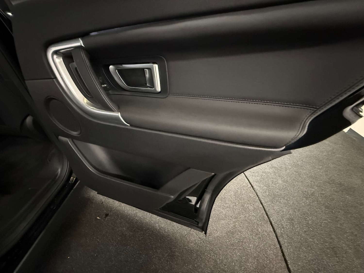 Used Land Rover Discovery Sport 2018 for sale - 76581292: Photo 43