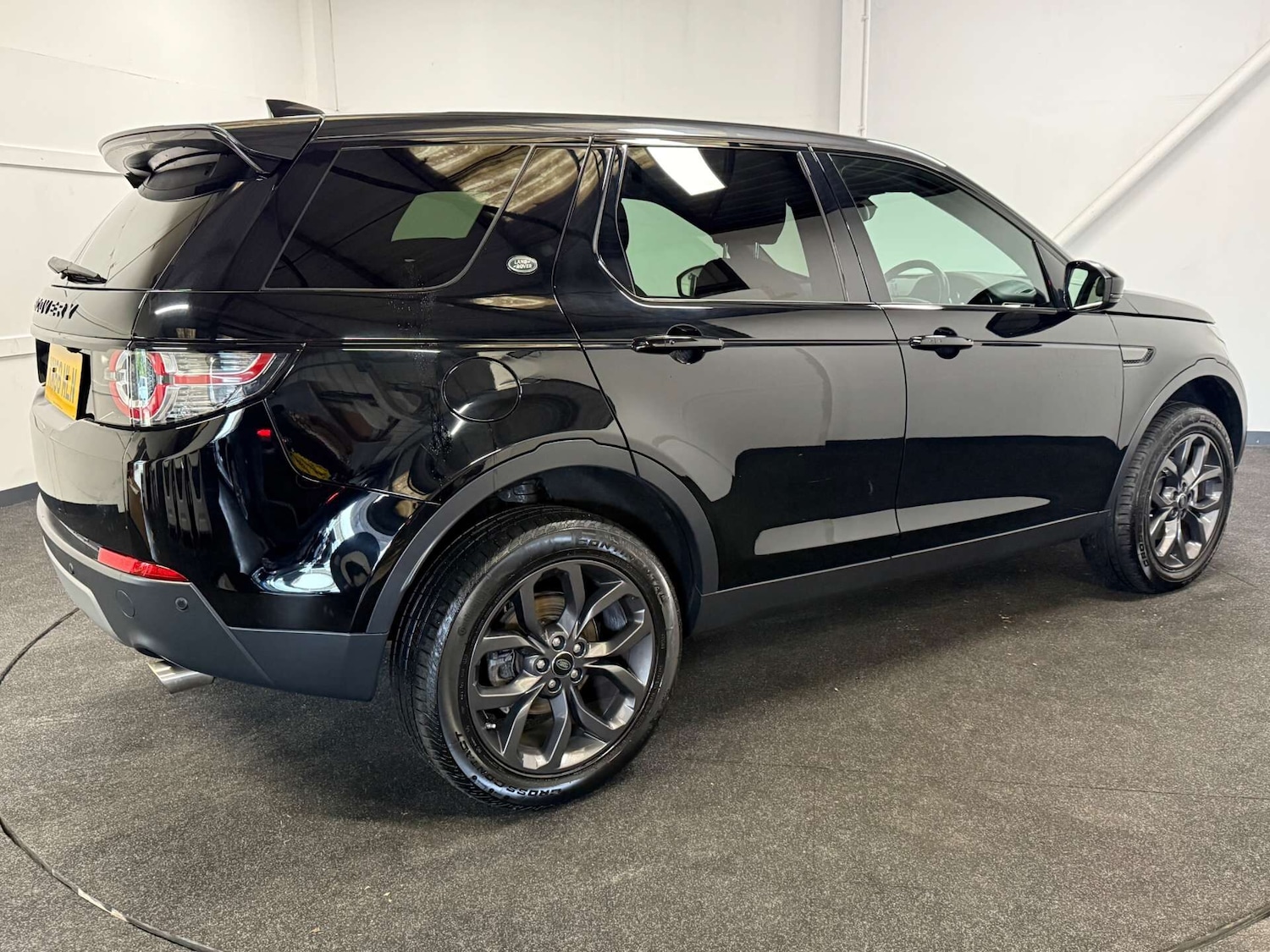 Used Land Rover Discovery Sport 2018 for sale - 76581292: Photo 5