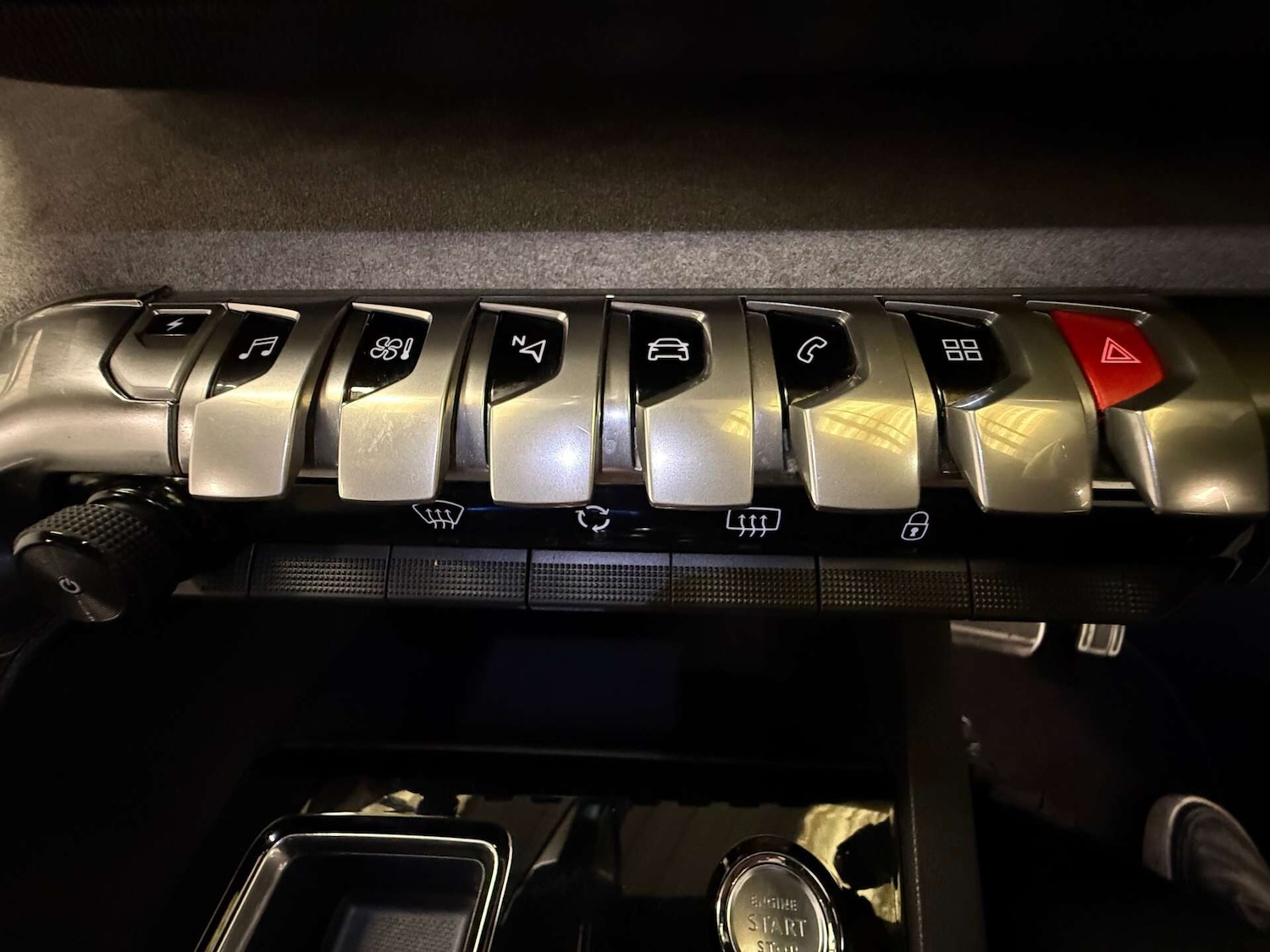 Used Peugeot 3008 2021 for sale - 77973587: Photo 21