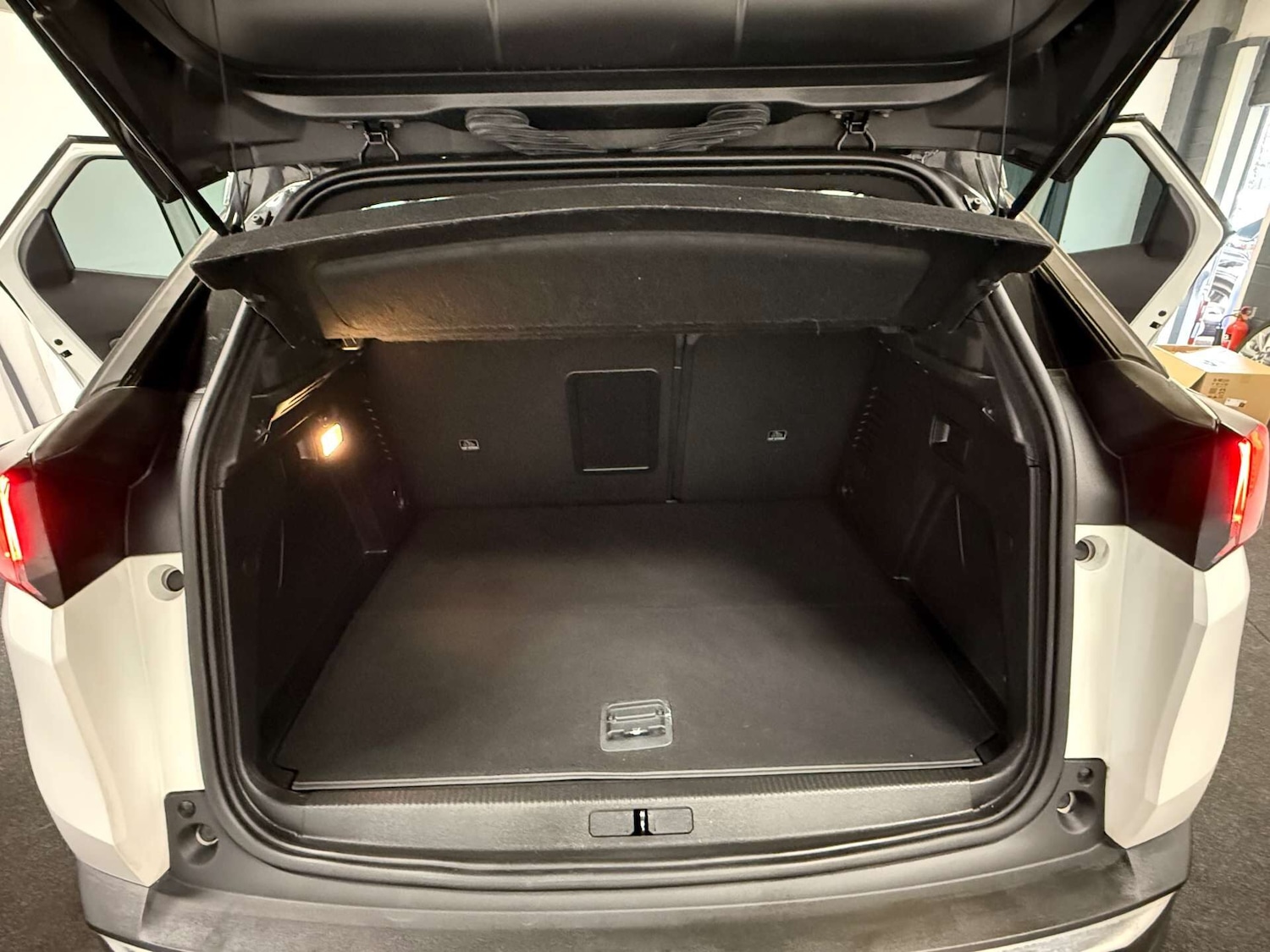 Used Peugeot 3008 2021 for sale - 77973587: Photo 43