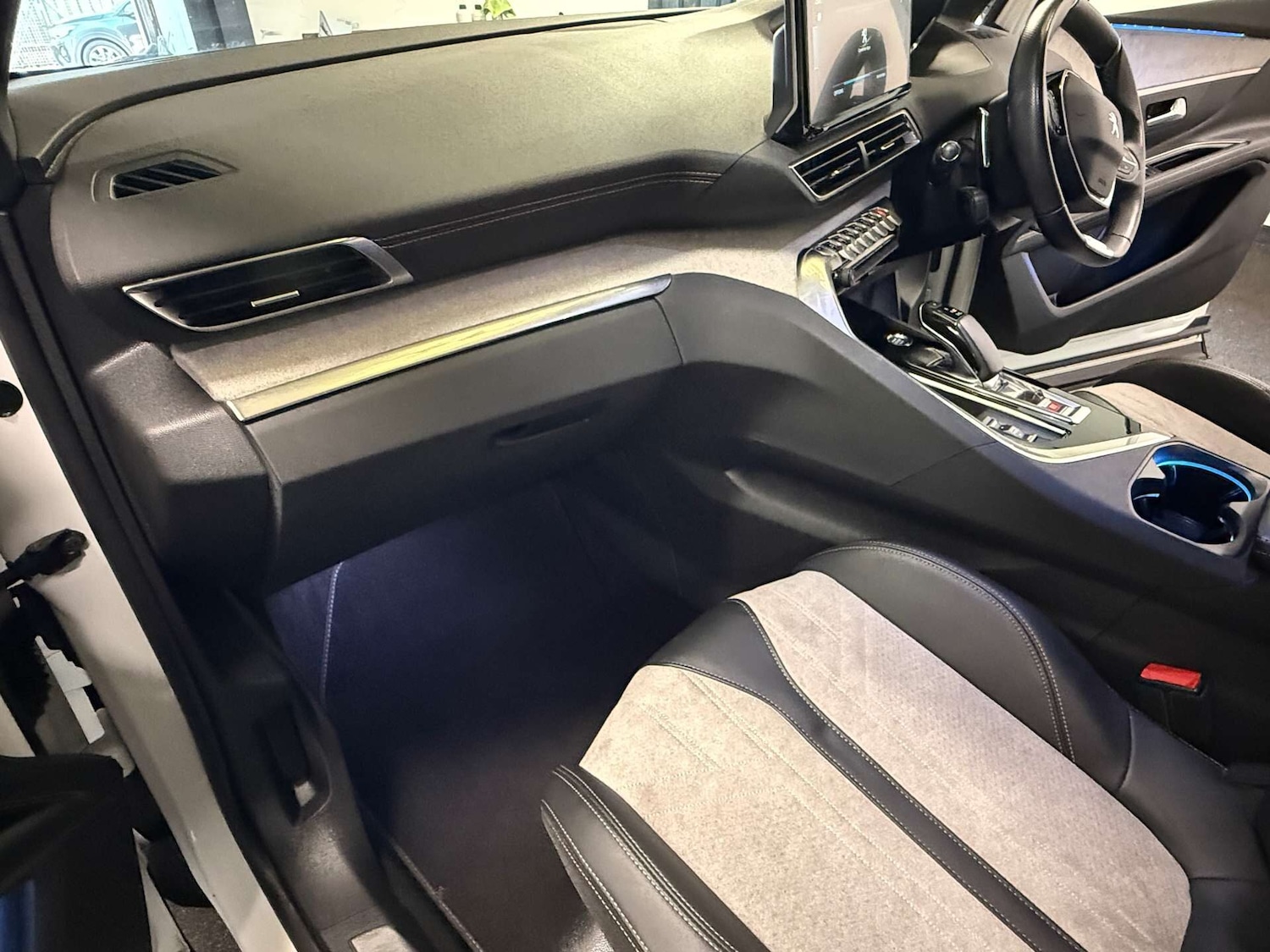 Used Peugeot 3008 2021 for sale - 77973587: Photo 51