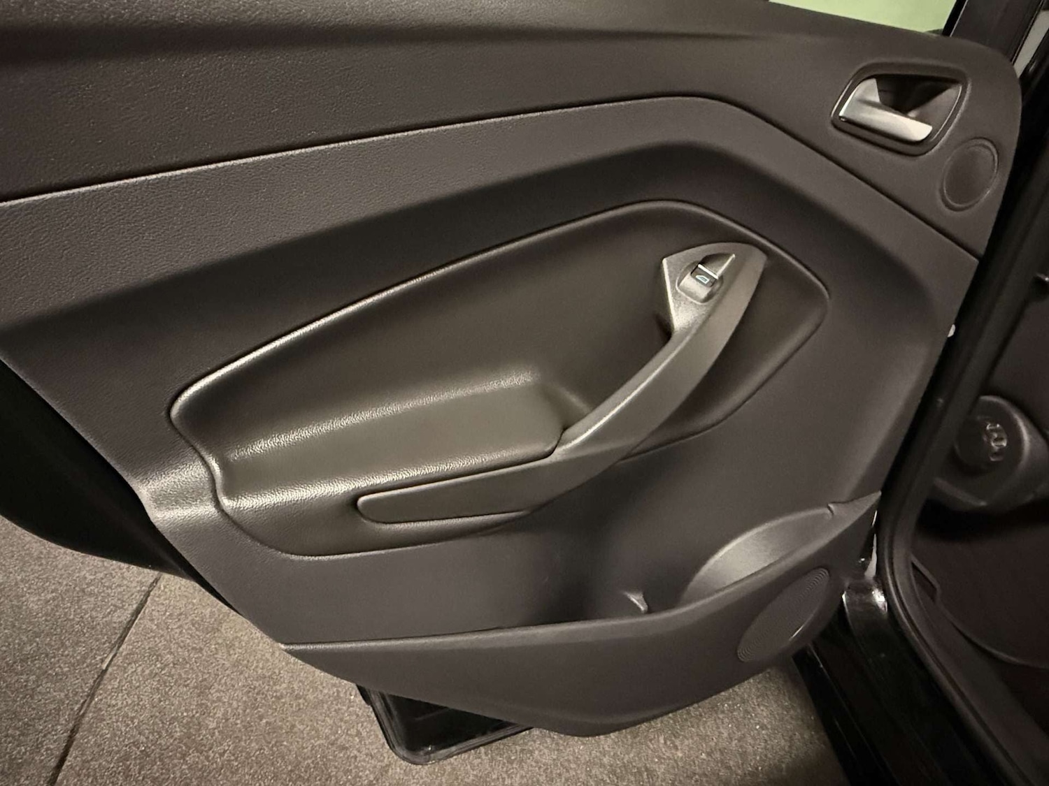 Used Ford Kuga 2018 for sale - 77058726: Photo 38