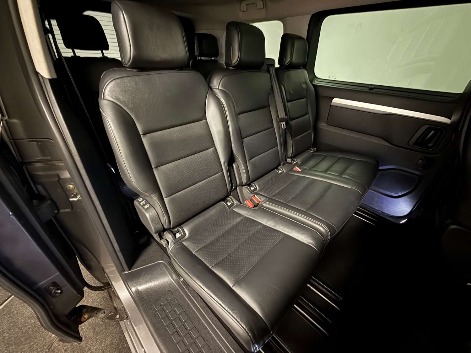 Used Peugeot Traveller 2018 for sale - 76982655: Photo 23