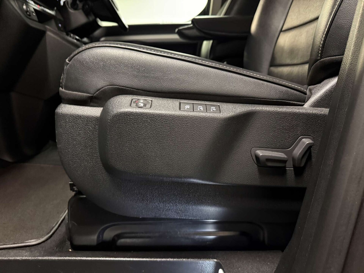 Used Peugeot Traveller 2018 for sale - 76982655: Photo 37