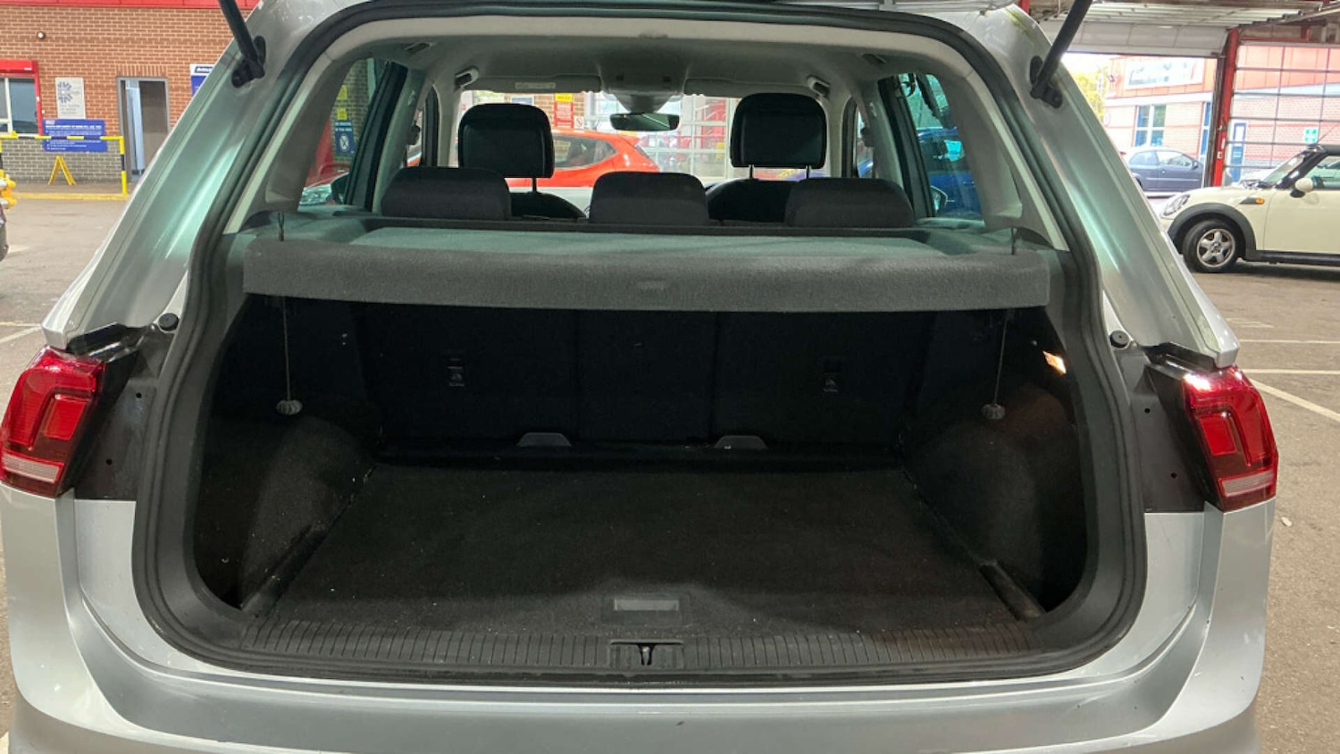 Used Volkswagen Tiguan 2019 for sale - 76481211: Photo 12