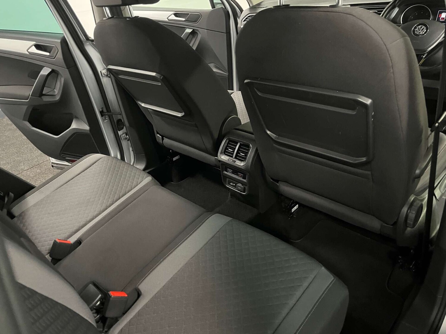 Used Volkswagen Tiguan 2019 for sale - 76481211: Photo 36