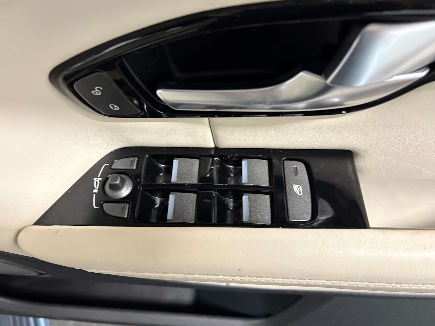 Used Land Rover Range Rover Evoque 2016 for sale - 76831895: Photo 11