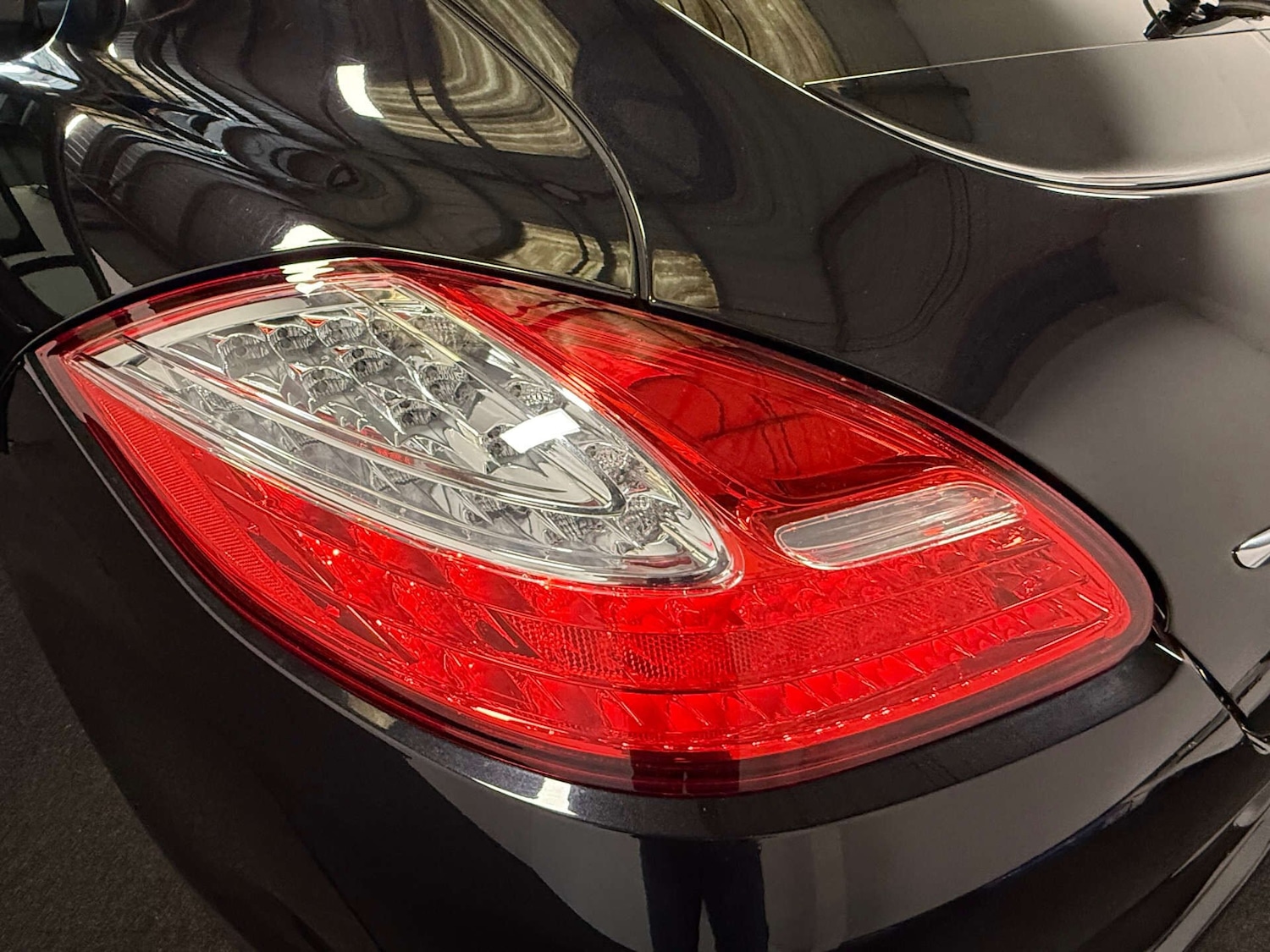 Used Porsche Panamera 2011 for sale - 76631177: Photo 59