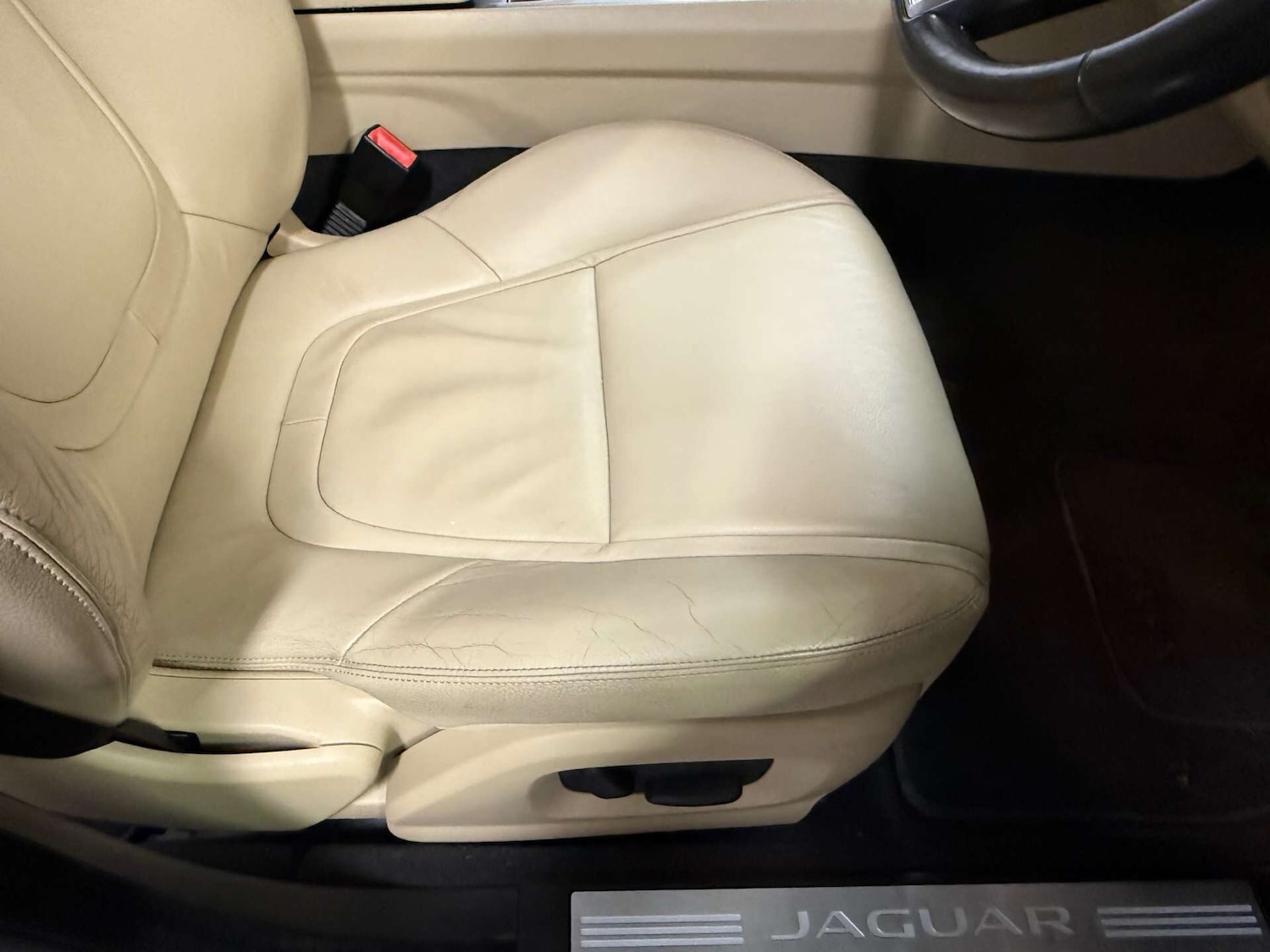 Used Jaguar XF 2014 for sale - 77351287: Photo 12