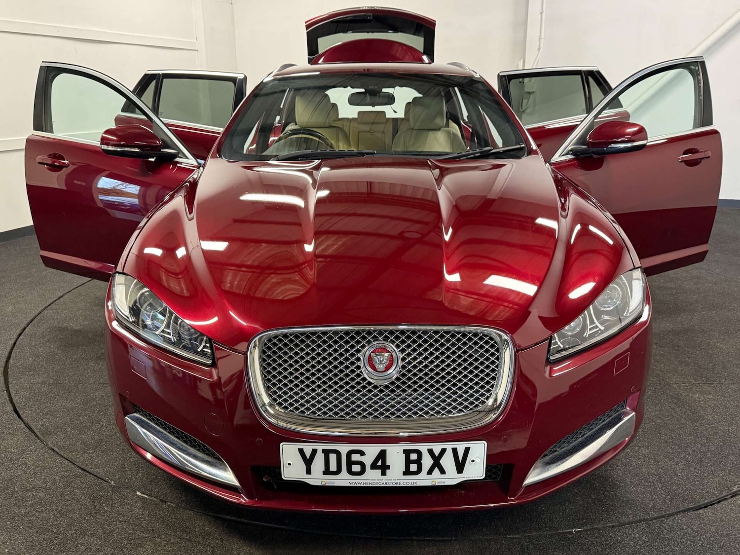 Used Jaguar XF 2014 for sale - 77351287: Photo 8