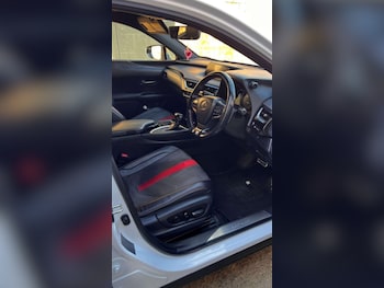 Used Lexus UX 2019 for sale - 78513157: Photo