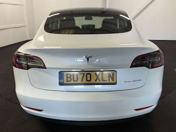 Used Tesla Model 3 2020 for sale - 78038763: Photo