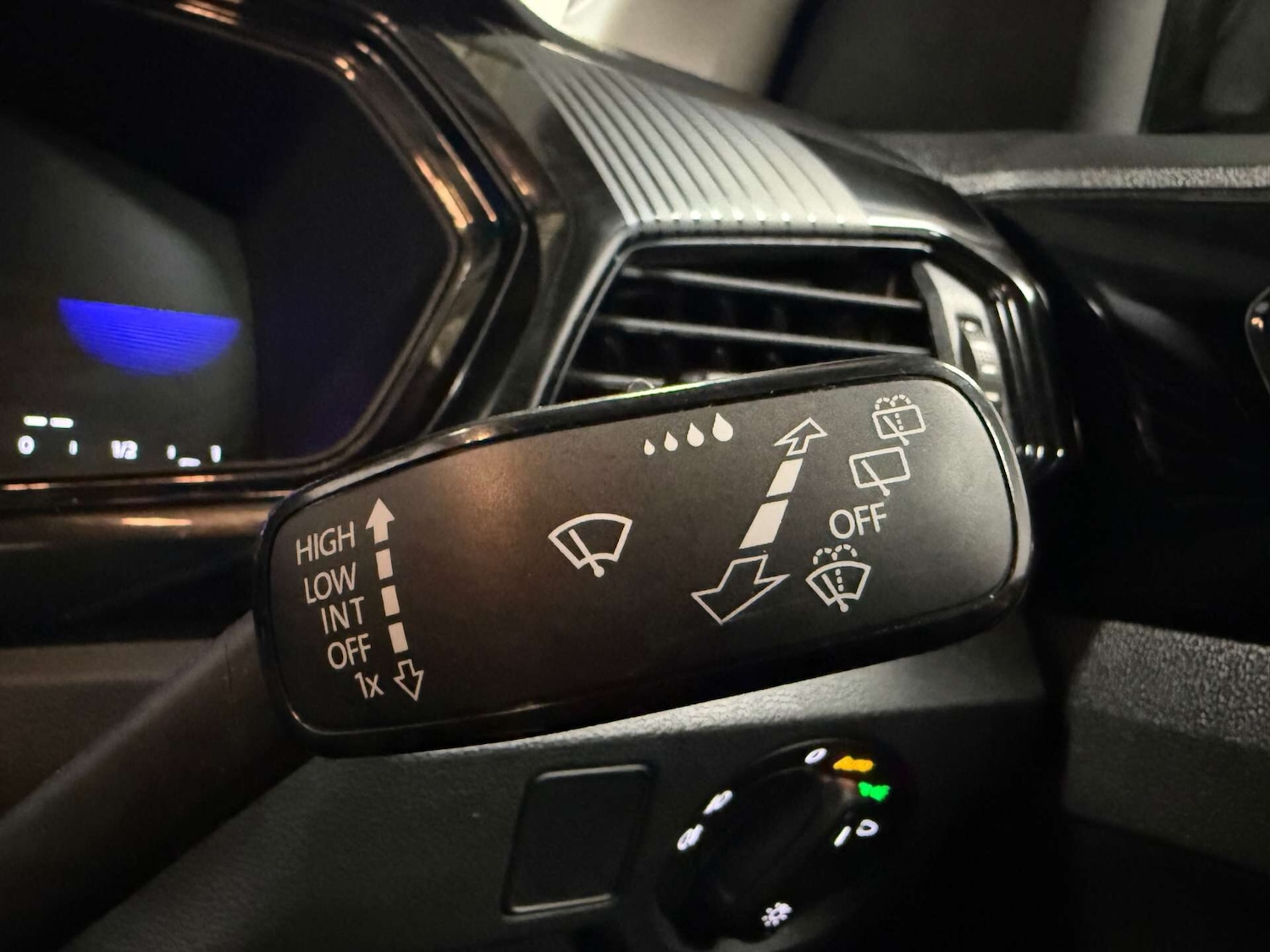 Used Volkswagen T-Cross 2022 for sale - 77260973: Photo 18