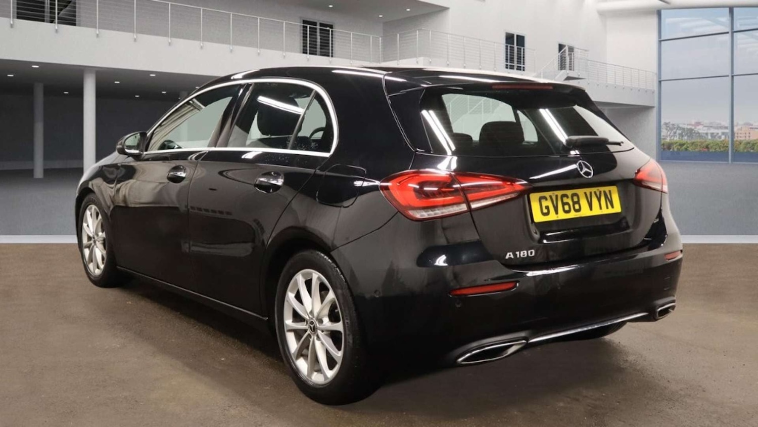 Used Mercedes-Benz A-Class 2019 for sale - 77675539: Photo 3