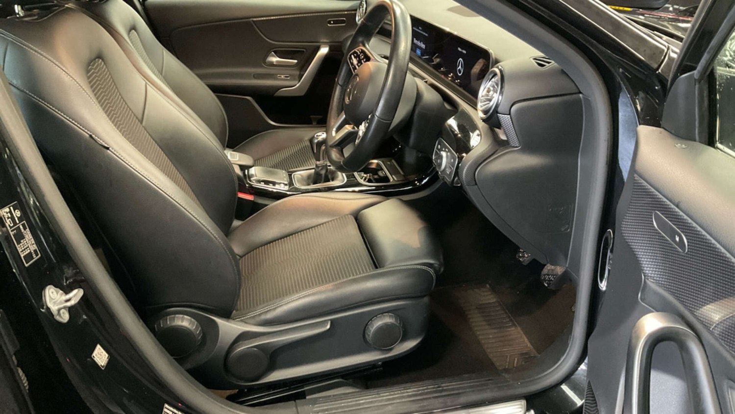 Used Mercedes-Benz A-Class 2019 for sale - 77675539: Photo 9