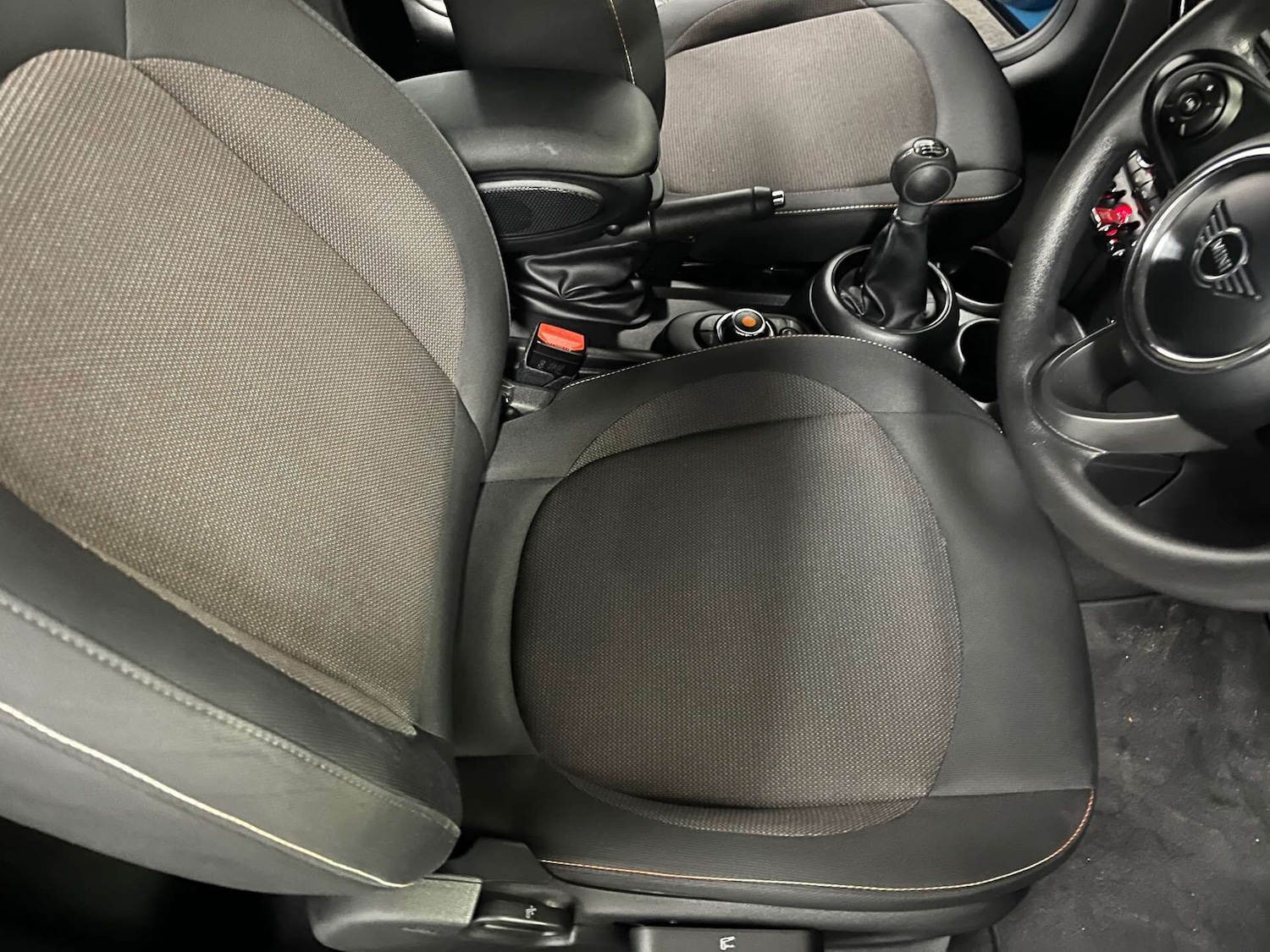 Used MINI Convertible 2019 for sale - 75894552: Photo 20