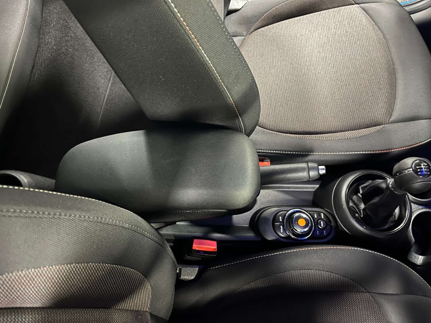 Used MINI Convertible 2019 for sale - 75894552: Photo 33