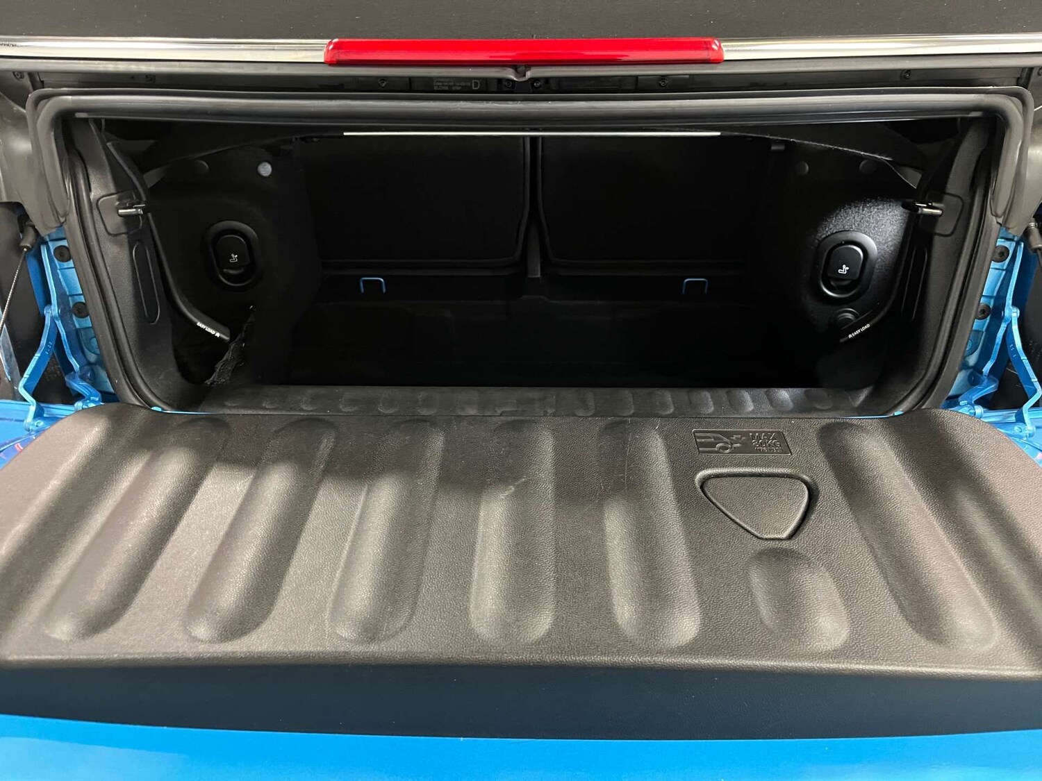 Used MINI Convertible 2019 for sale - 75894552: Photo 36