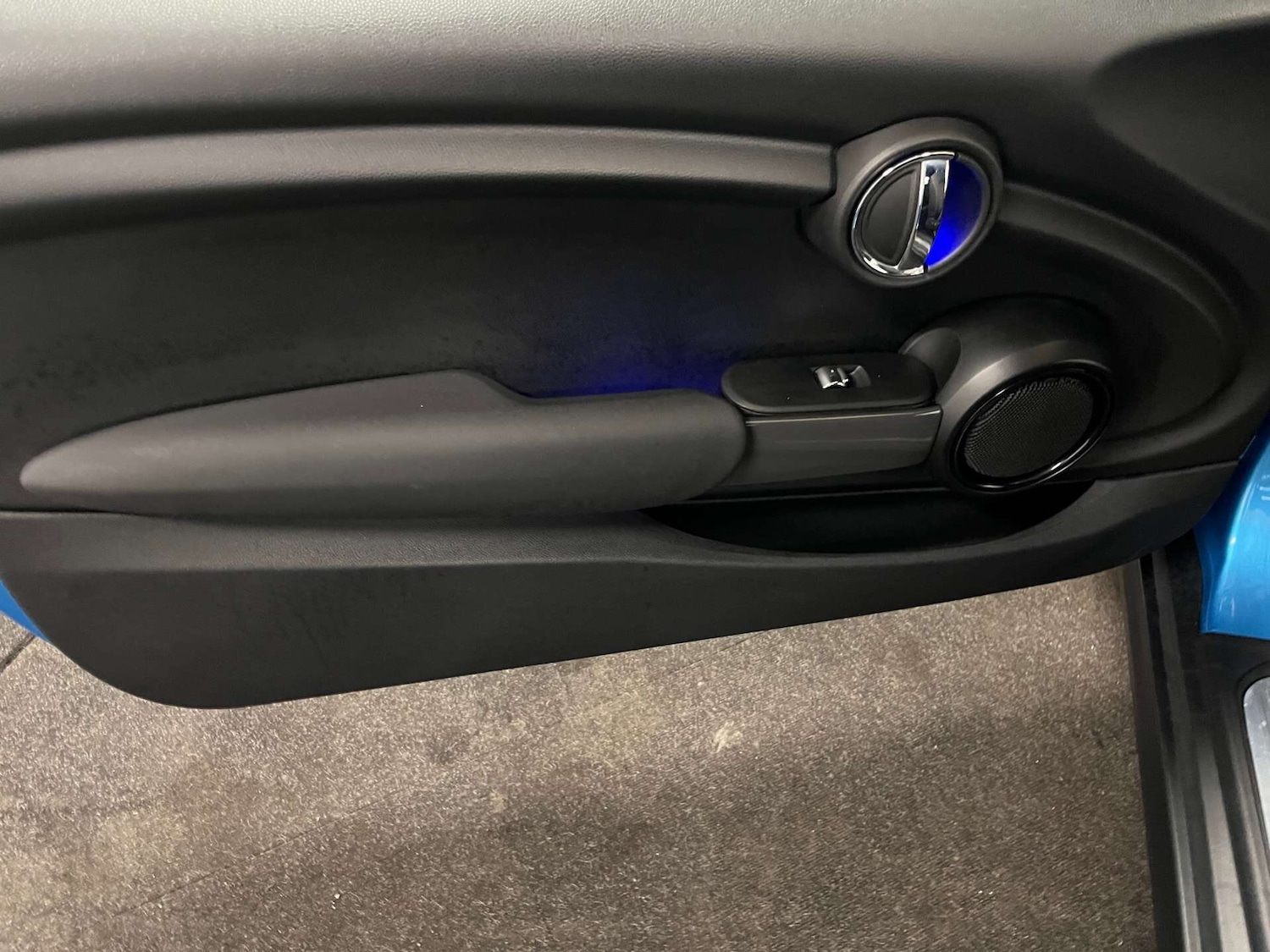 Used MINI Convertible 2019 for sale - 75894552: Photo 40