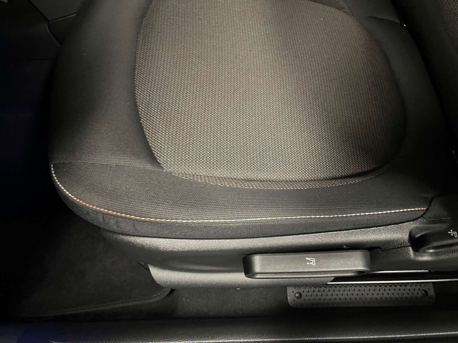 Used MINI Convertible 2019 for sale - 75894552: Photo 42