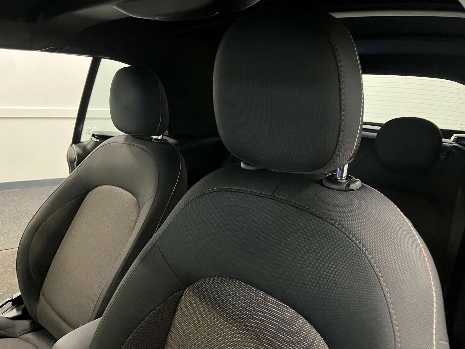 Used MINI Convertible 2019 for sale - 75894552: Photo 44