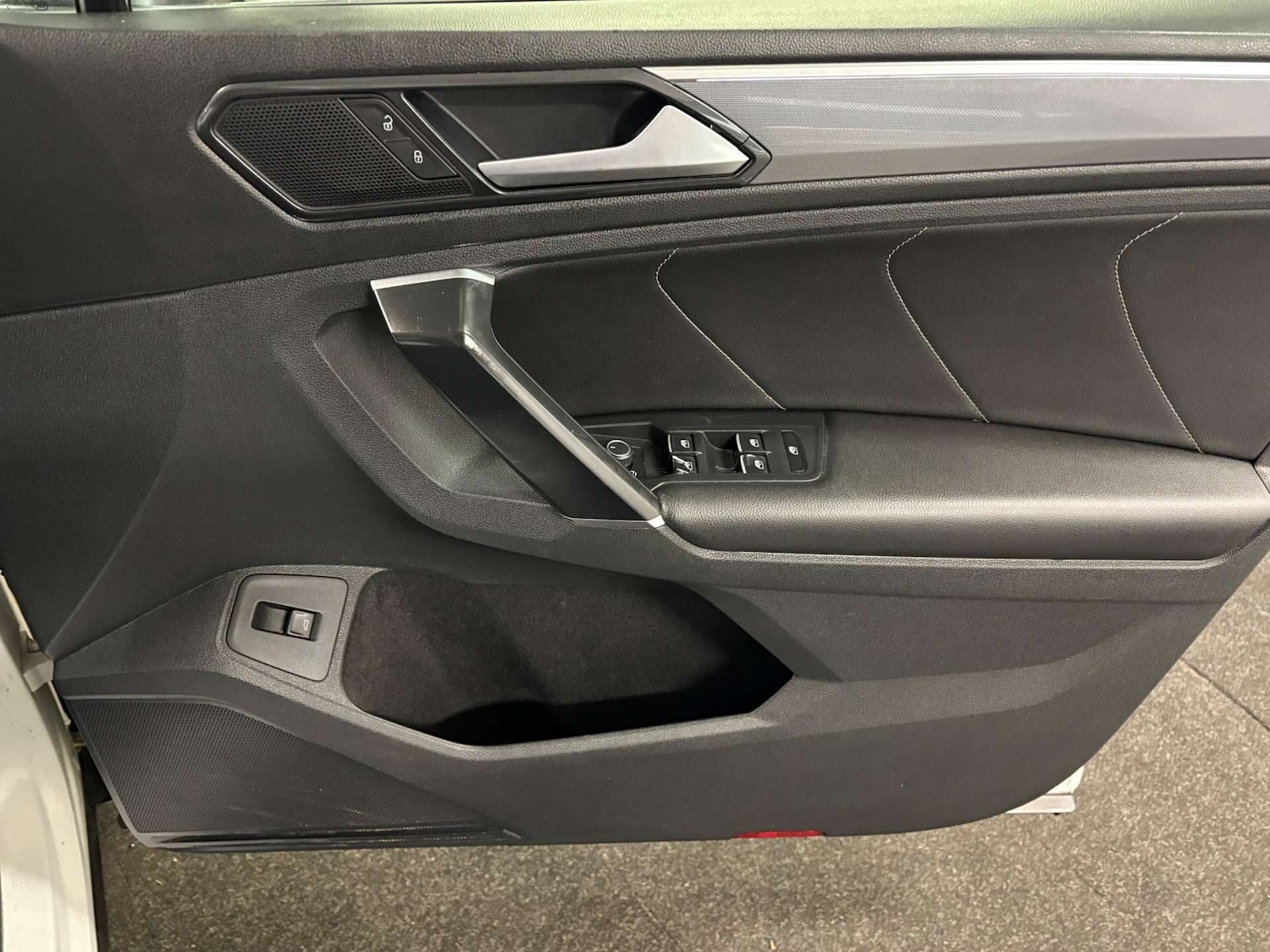 Used Volkswagen Tiguan 2018 for sale - 77020285: Photo 11