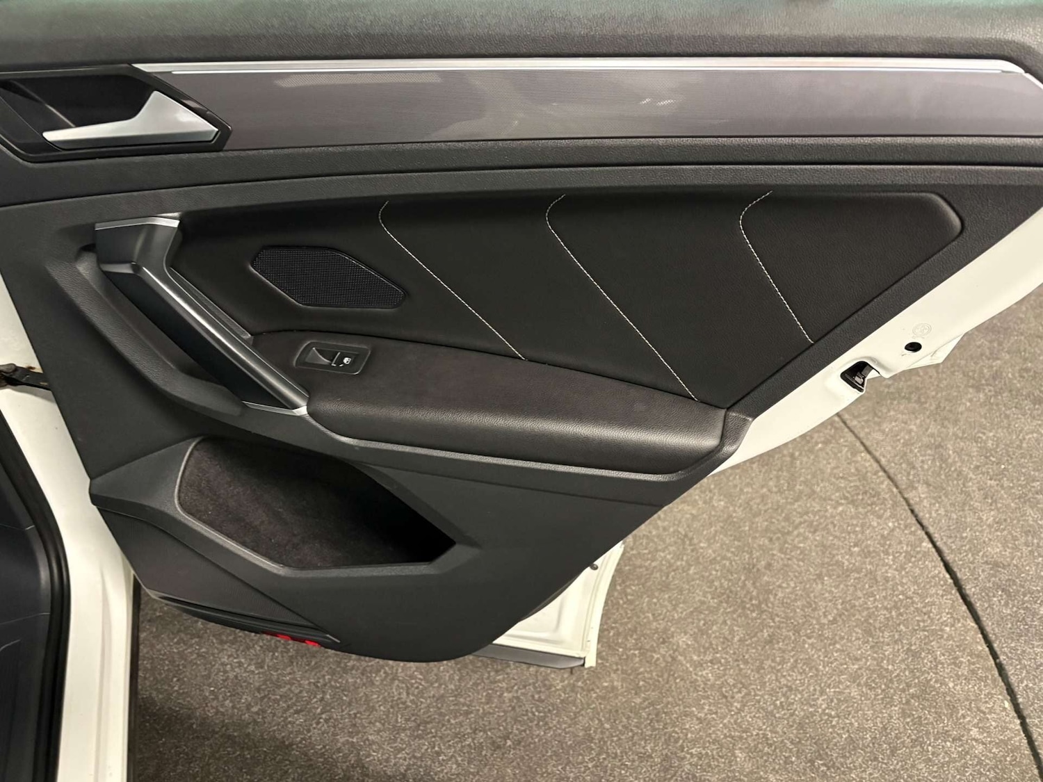 Used Volkswagen Tiguan 2018 for sale - 77020285: Photo 30