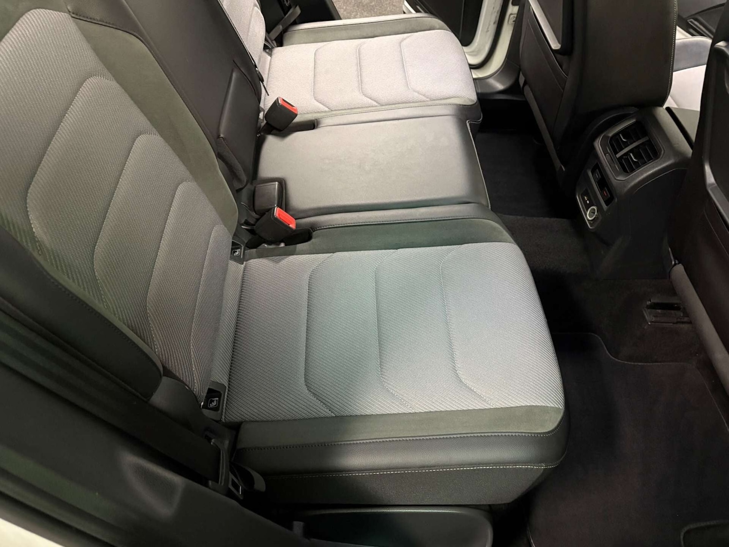 Used Volkswagen Tiguan 2018 for sale - 77020285: Photo 33