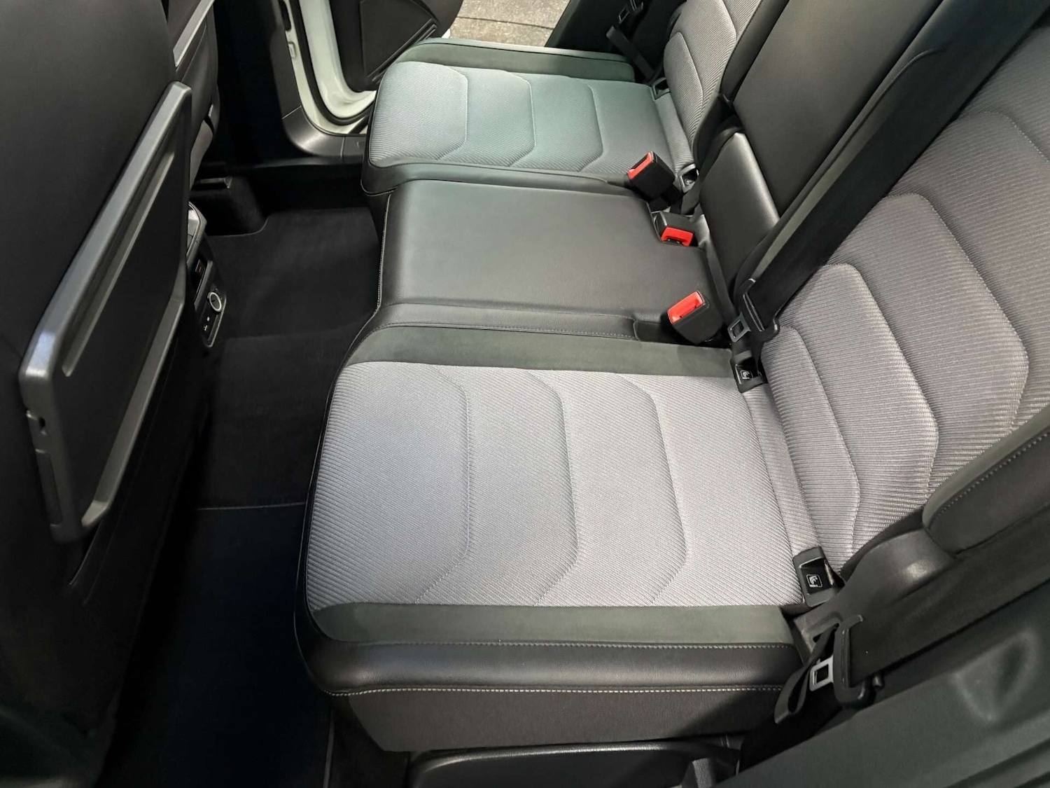 Used Volkswagen Tiguan 2018 for sale - 77020285: Photo 45