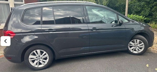 Used Volkswagen Touran 2020 for sale - 75604276: Photo 1