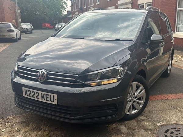 Used Volkswagen Touran 2020 for sale - 75604276: Photo 2