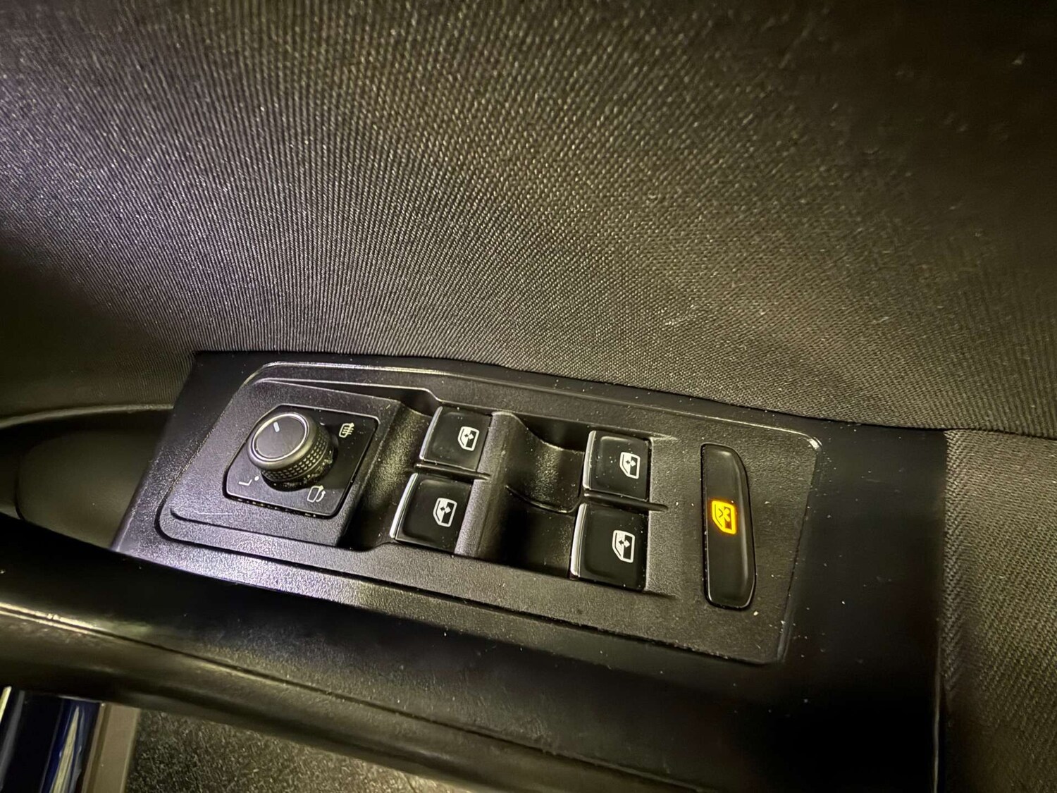 Used Volkswagen T-Roc 2021 for sale - 76481210: Photo 14