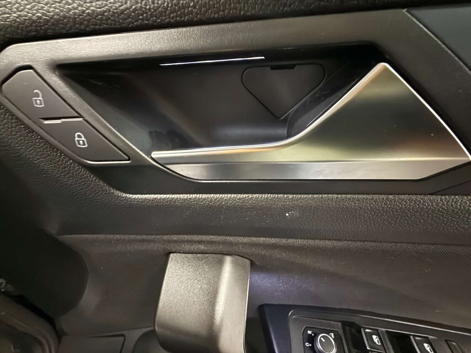 Used Volkswagen T-Roc 2021 for sale - 76481210: Photo 15