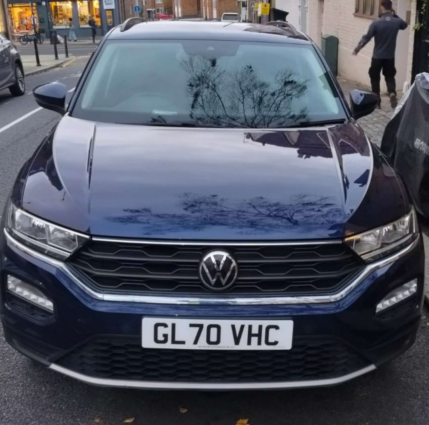 Used Volkswagen T-Roc 2021 for sale - 76481210: Photo 2