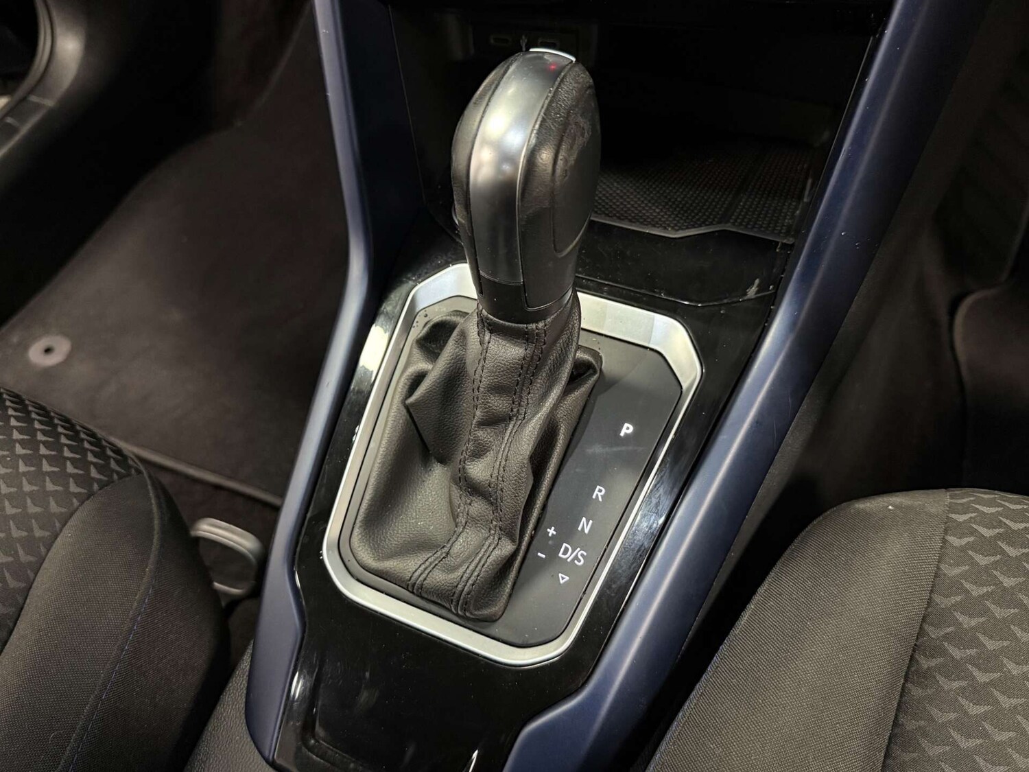 Used Volkswagen T-Roc 2021 for sale - 76481210: Photo 29