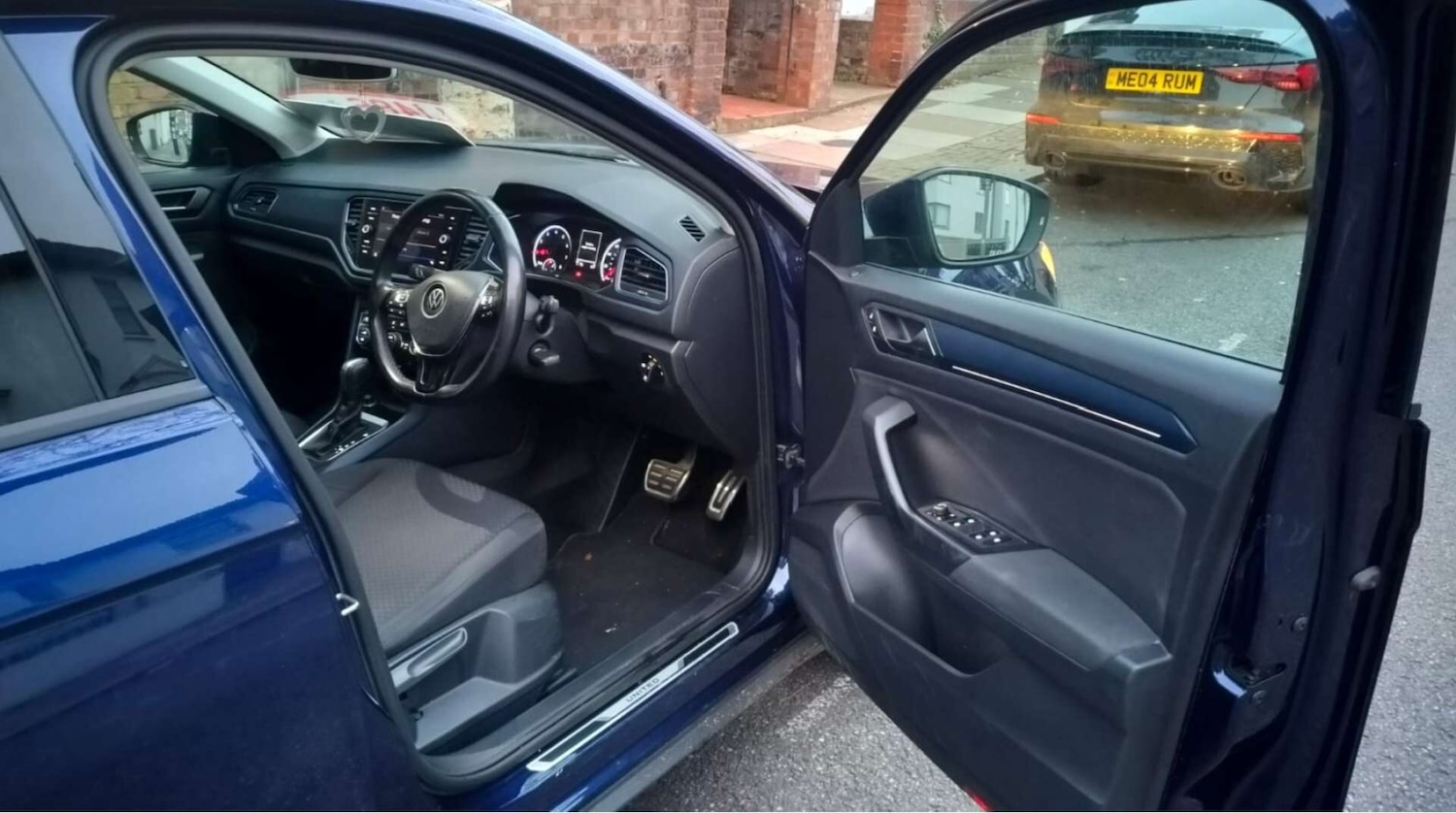 Used Volkswagen T-Roc 2021 for sale - 76481210: Photo 5