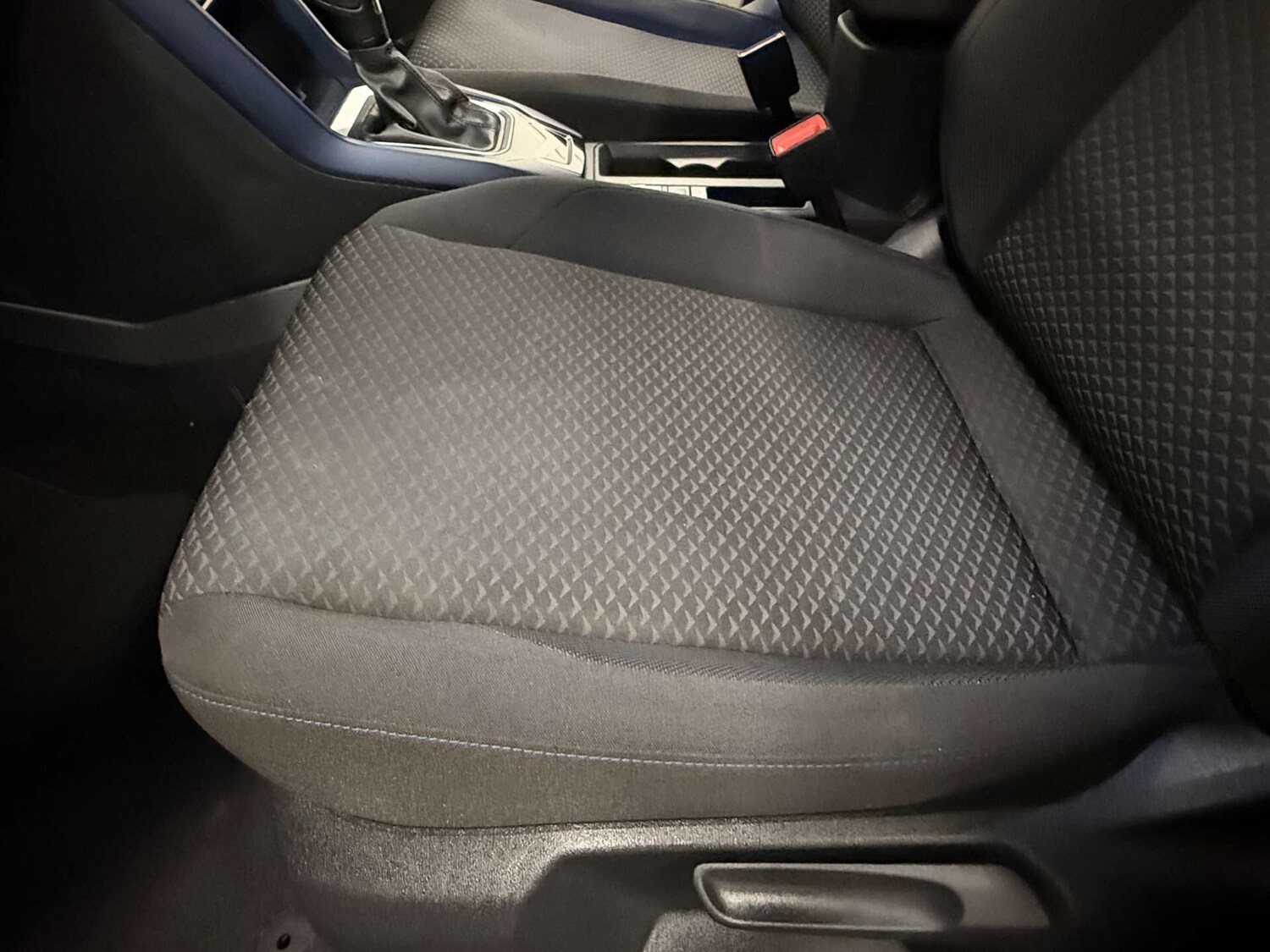 Used Volkswagen T-Roc 2021 for sale - 76481210: Photo 50