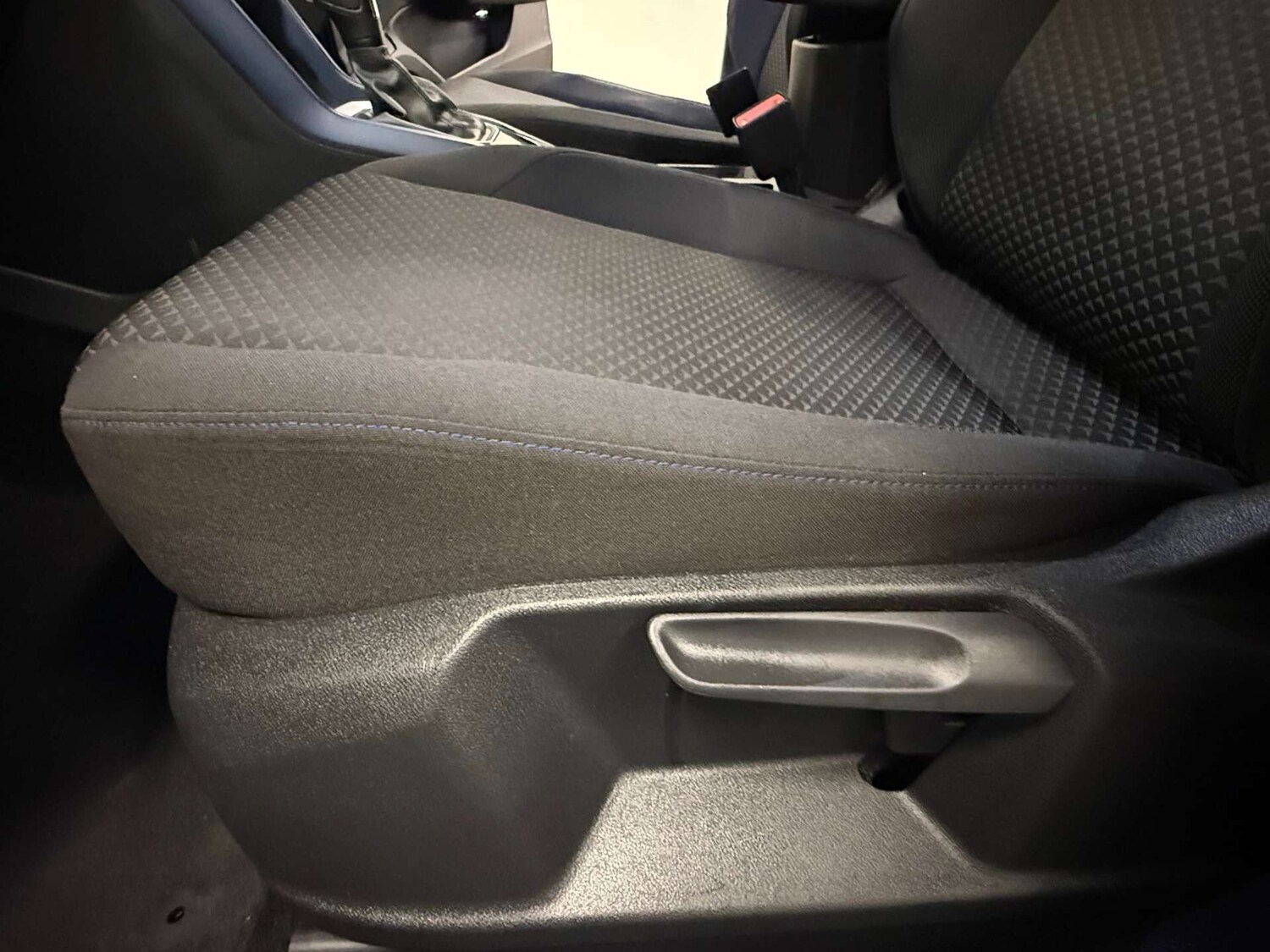 Used Volkswagen T-Roc 2021 for sale - 76481210: Photo 56