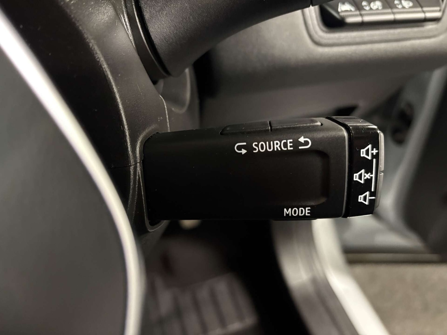 Used Renault Captur 2020 for sale - 77776458: Photo 24