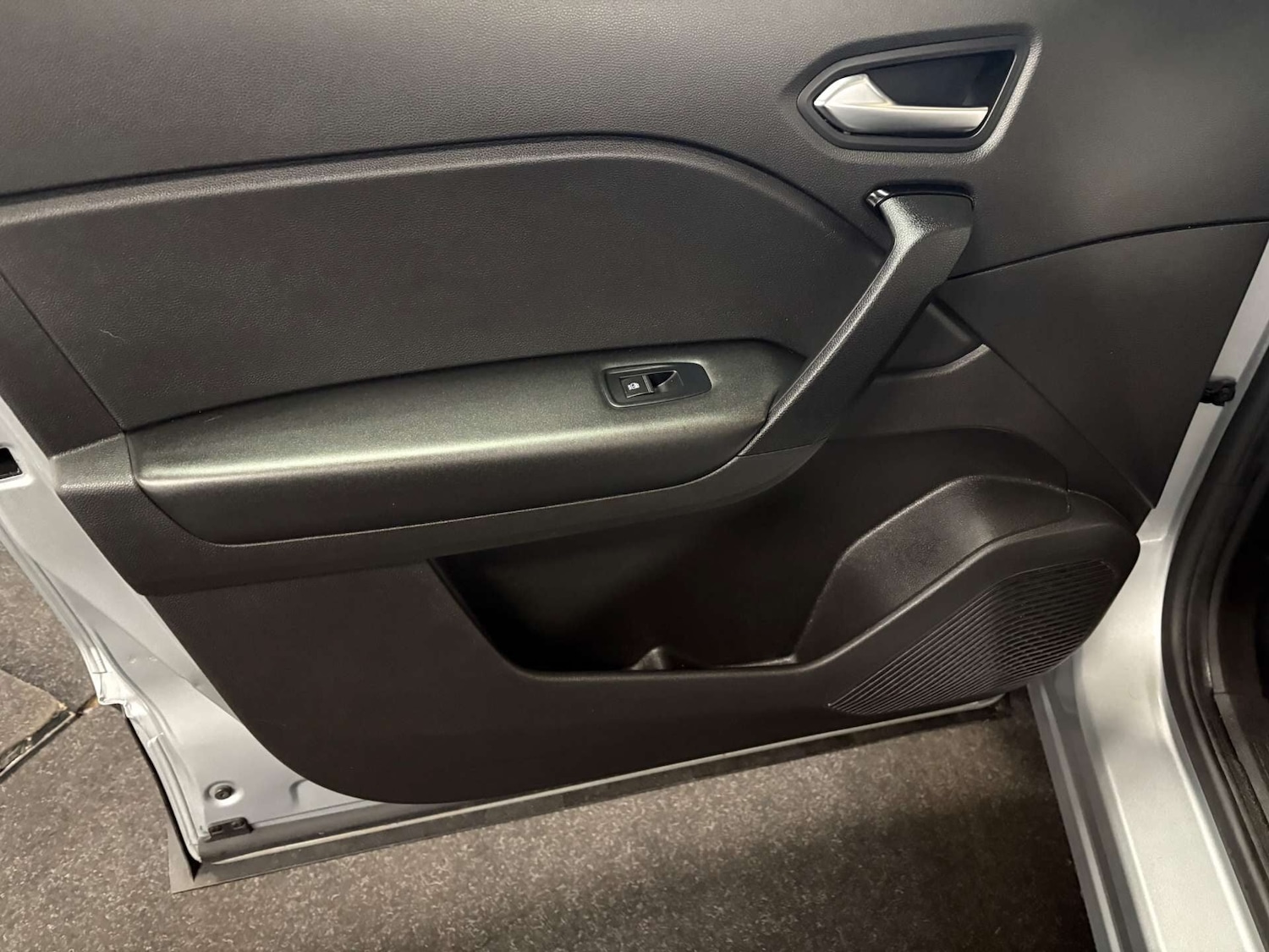 Used Renault Captur 2020 for sale - 77776458: Photo 48