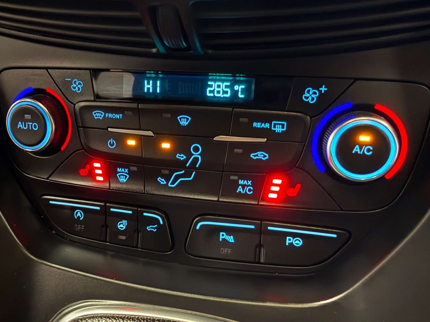 Used Ford Kuga 2018 for sale - 76879545: Photo 35