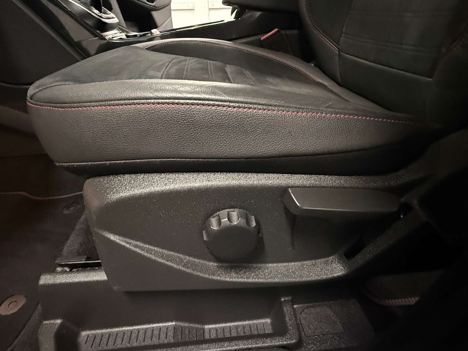 Used Ford Kuga 2018 for sale - 76879545: Photo 40