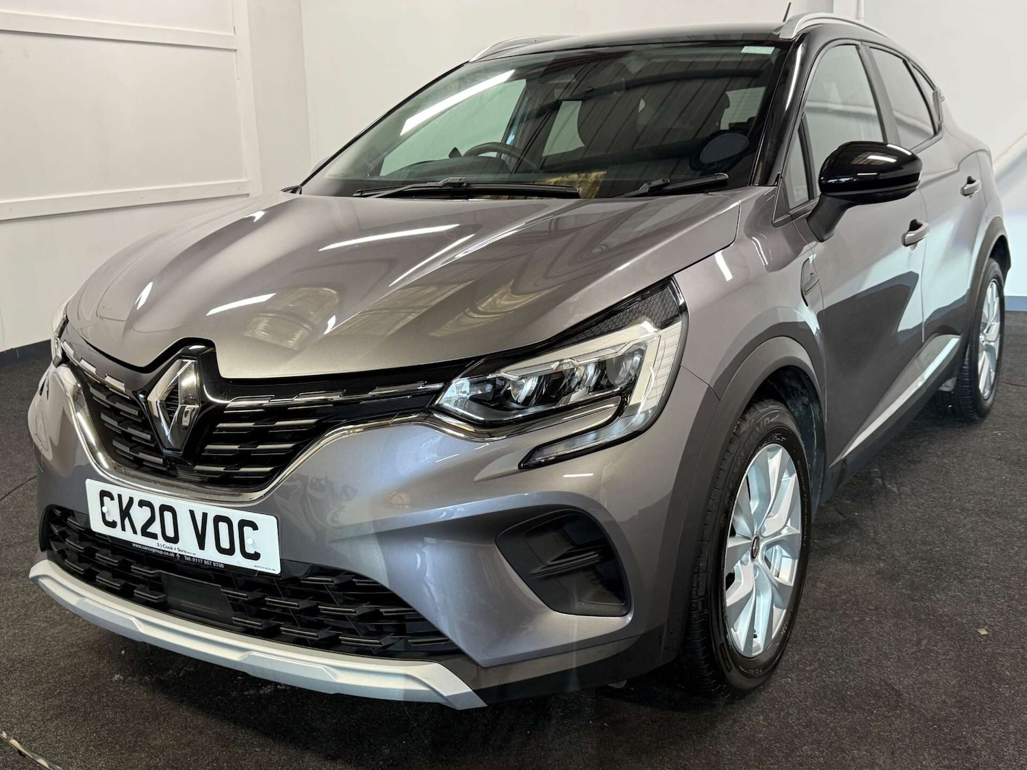 Used Renault Captur 2020 for sale - 76177656: Photo 1