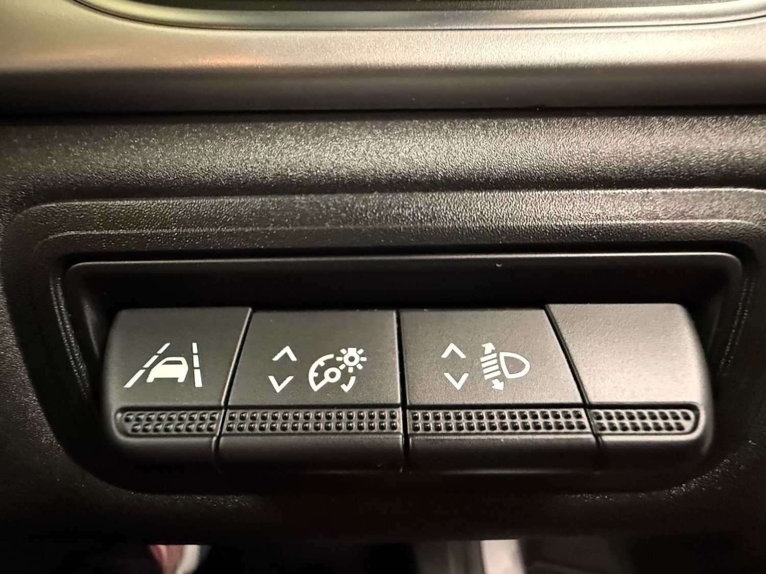 Used Renault Captur 2020 for sale - 76177656: Photo 25