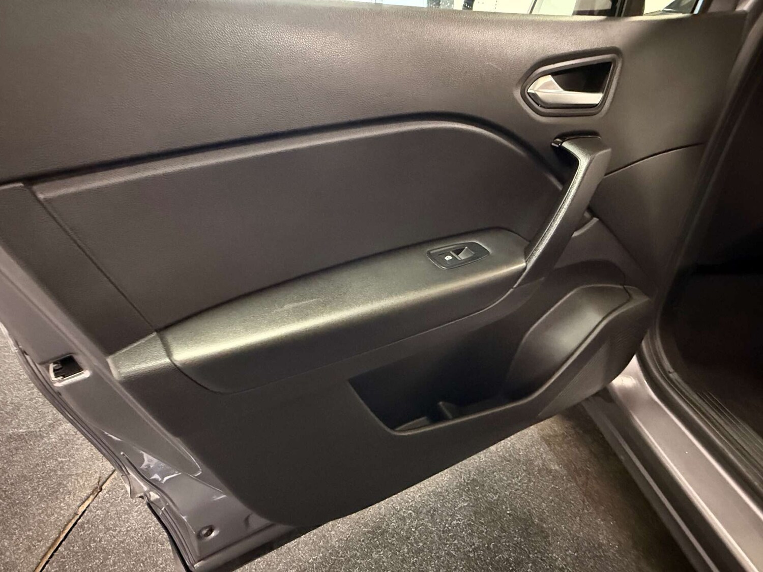 Used Renault Captur 2020 for sale - 76177656: Photo 31