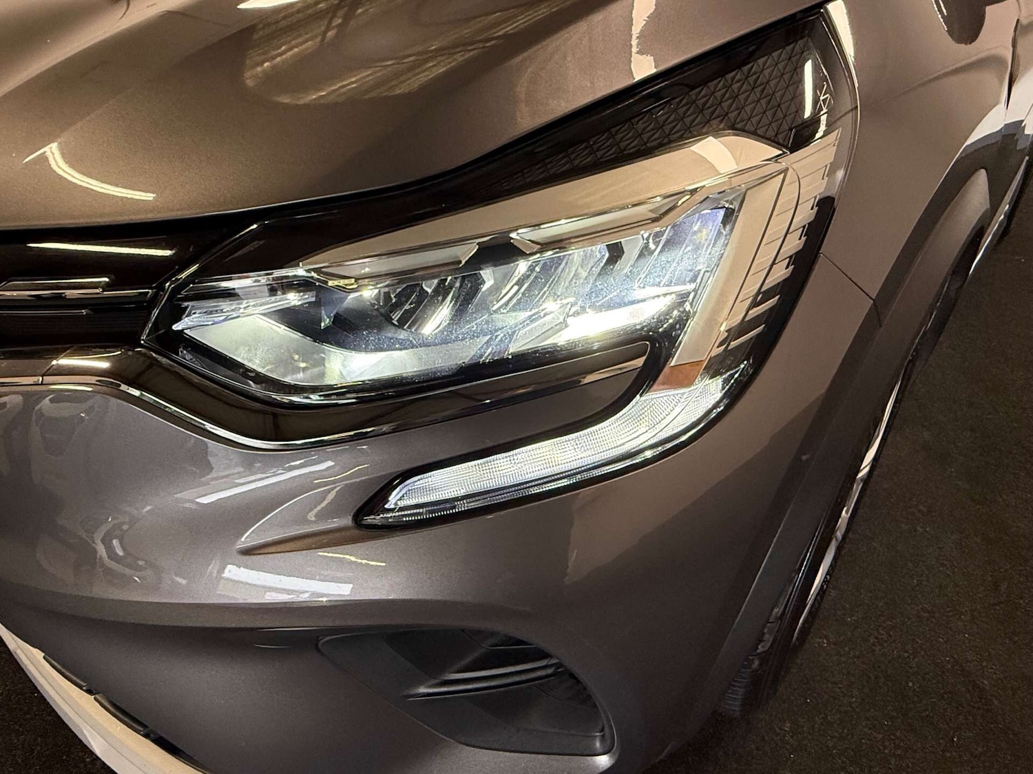 Used Renault Captur 2020 for sale - 76177656: Photo 36