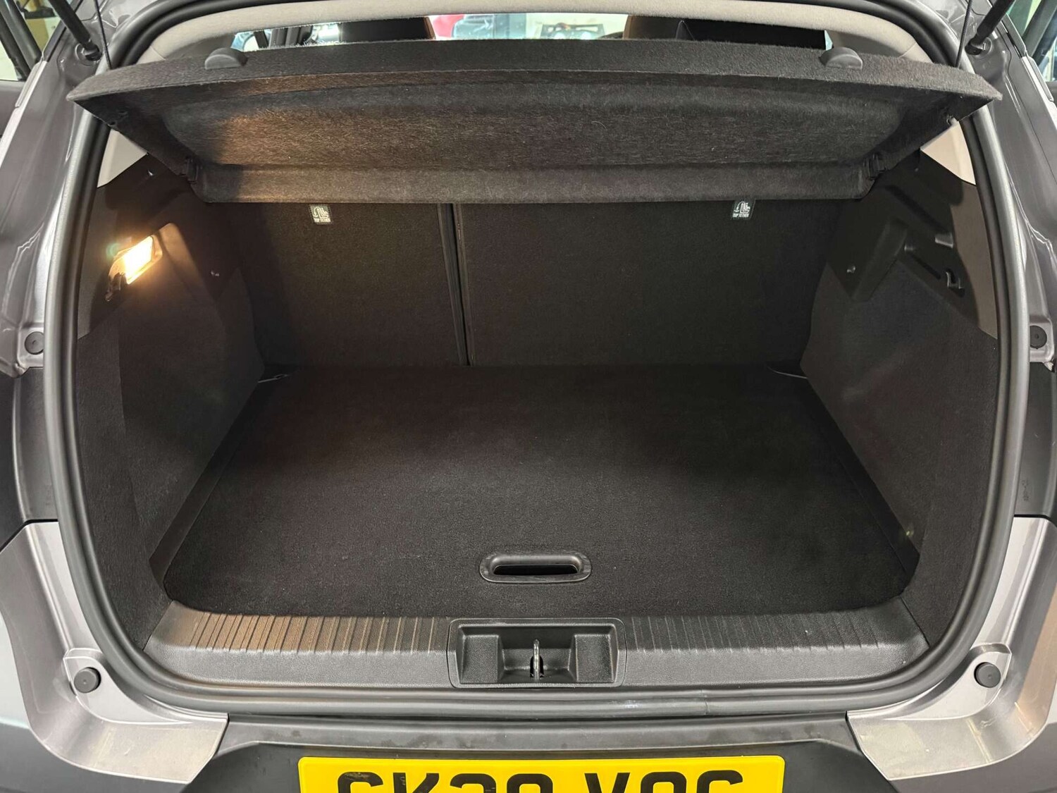 Used Renault Captur 2020 for sale - 76177656: Photo 44