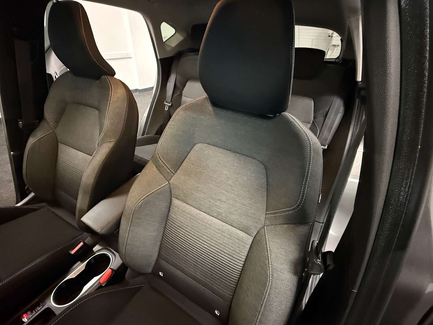 Used Renault Captur 2020 for sale - 76177656: Photo 48