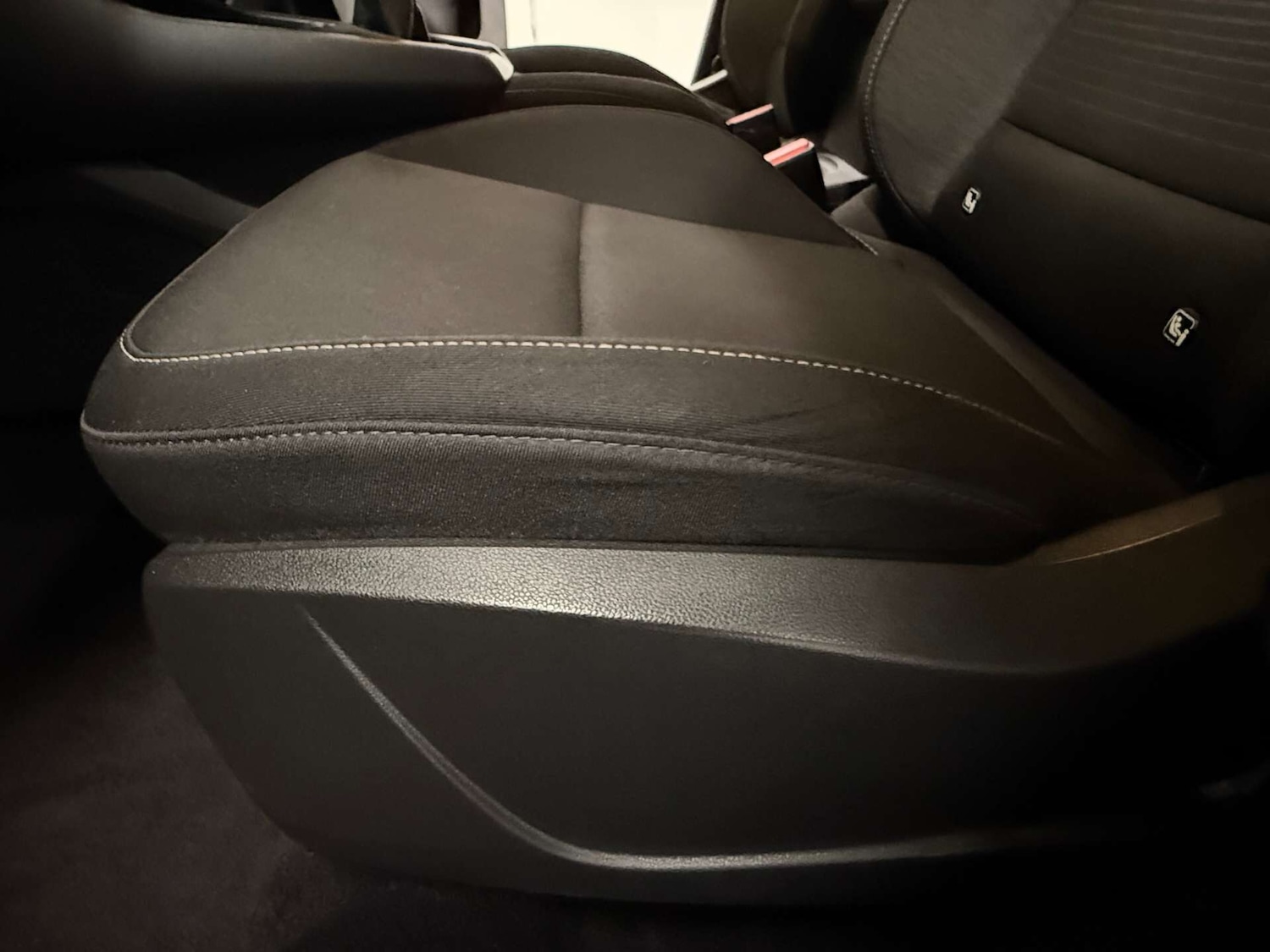 Used Renault Captur 2020 for sale - 76177656: Photo 9