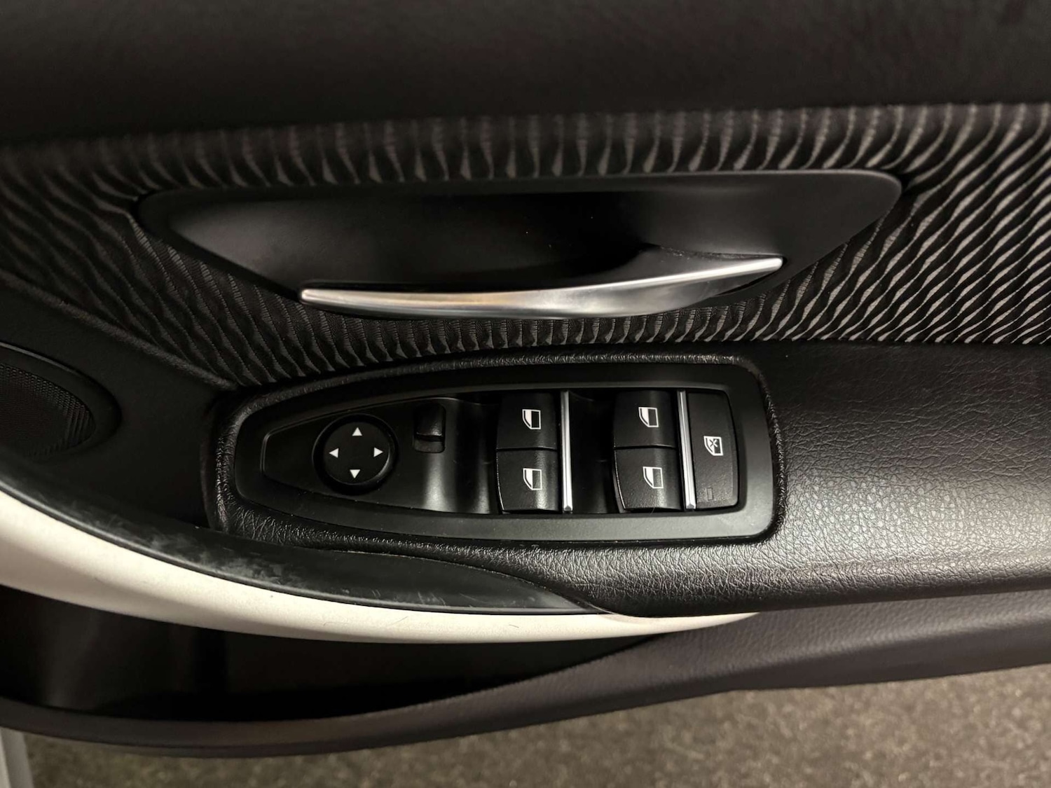 Used BMW 3 Series 2018 for sale - 76739411: Photo 12